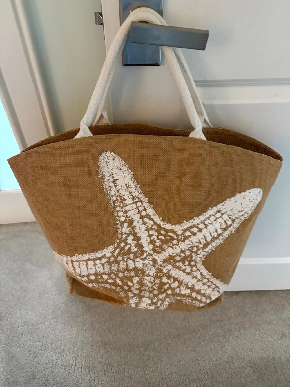 2-Chic Canvas Starfish Jute Tote Bag - White on Brown